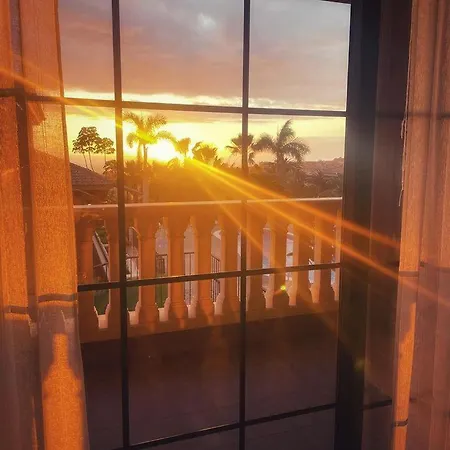 Wonderful With Ocean View! Madronal. Tenerife South! شقة *